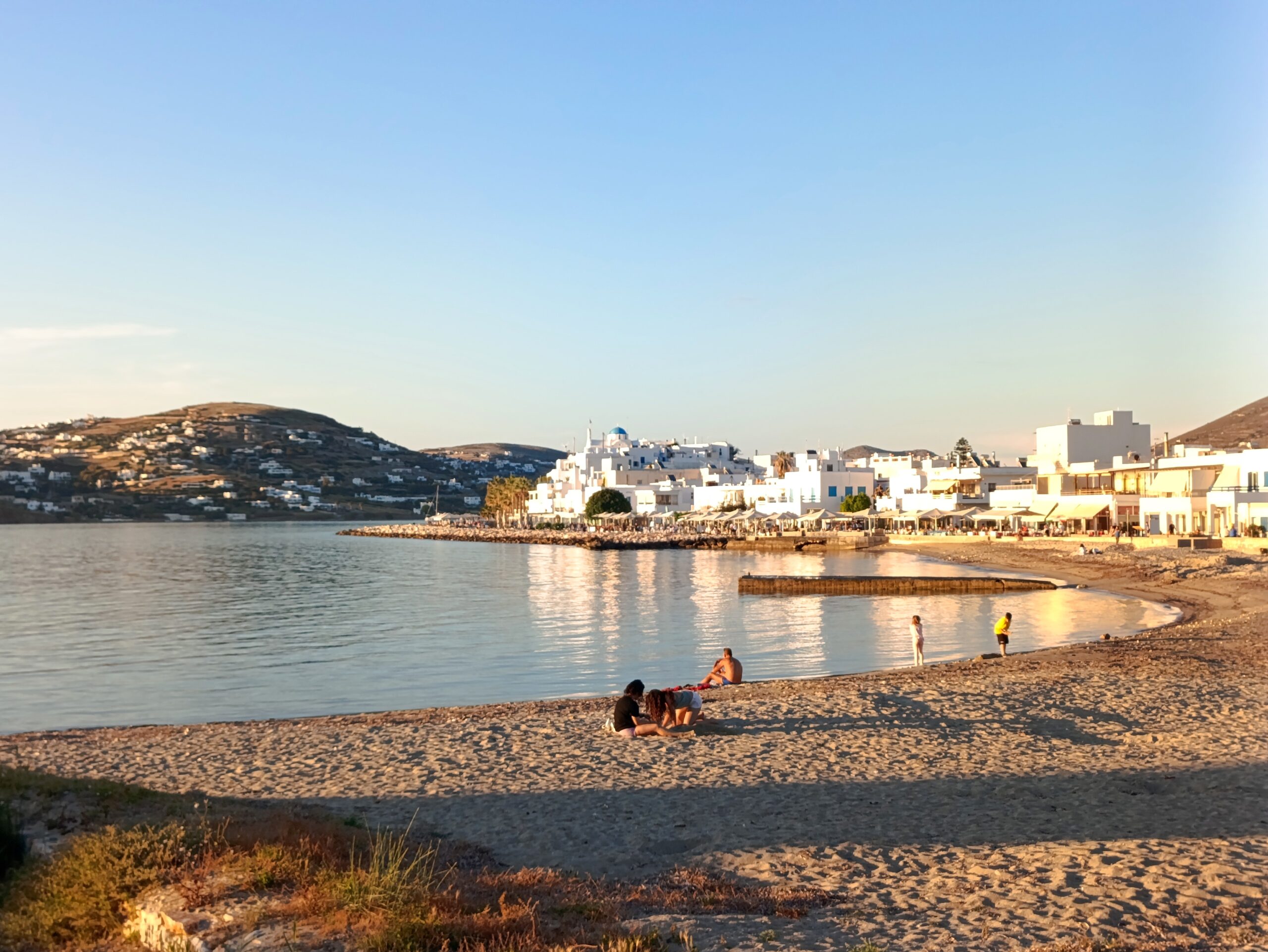 mejores zonas donde dormir en paros grecia