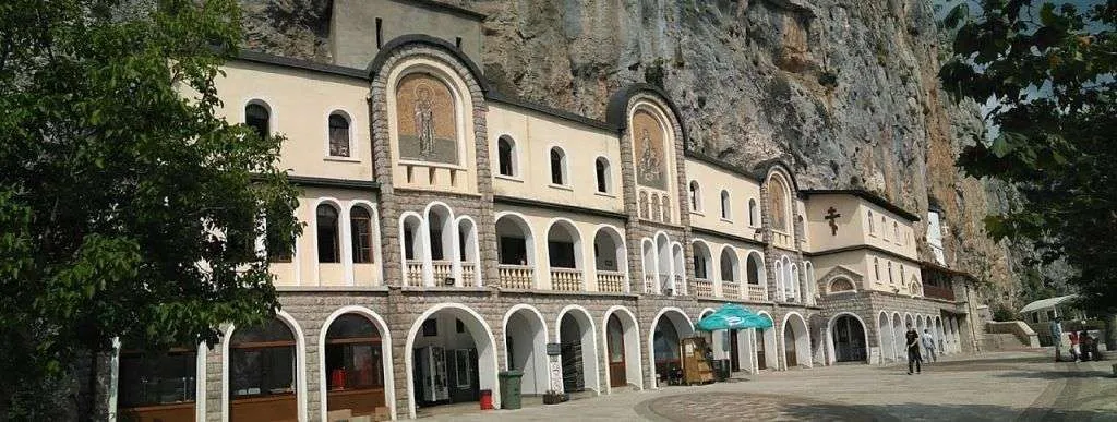 monasterio de ostrog que ver en 7 disa