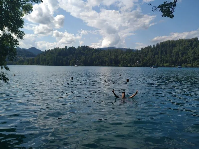 qué ver en eslovenia en 7 dias baño
