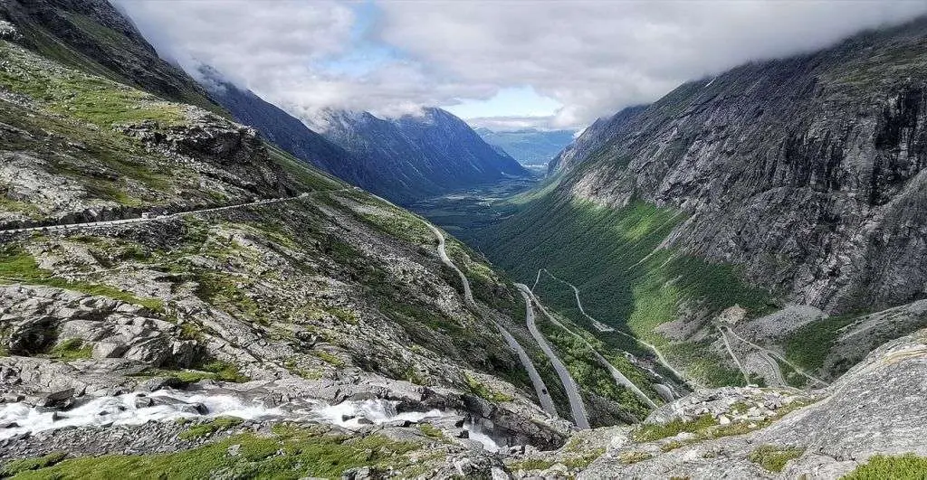Que ver en Noruega la carretera de los Troles