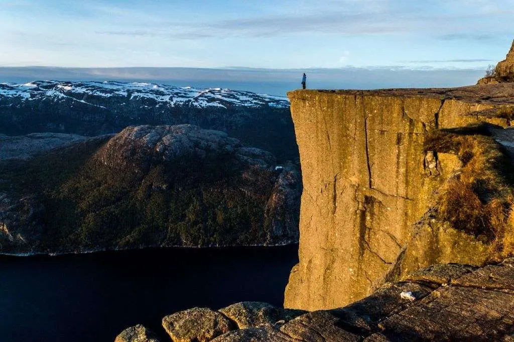Imagen del Púlpito (Preikestolen)