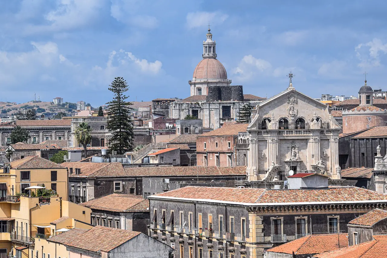 donde alojarse en catania