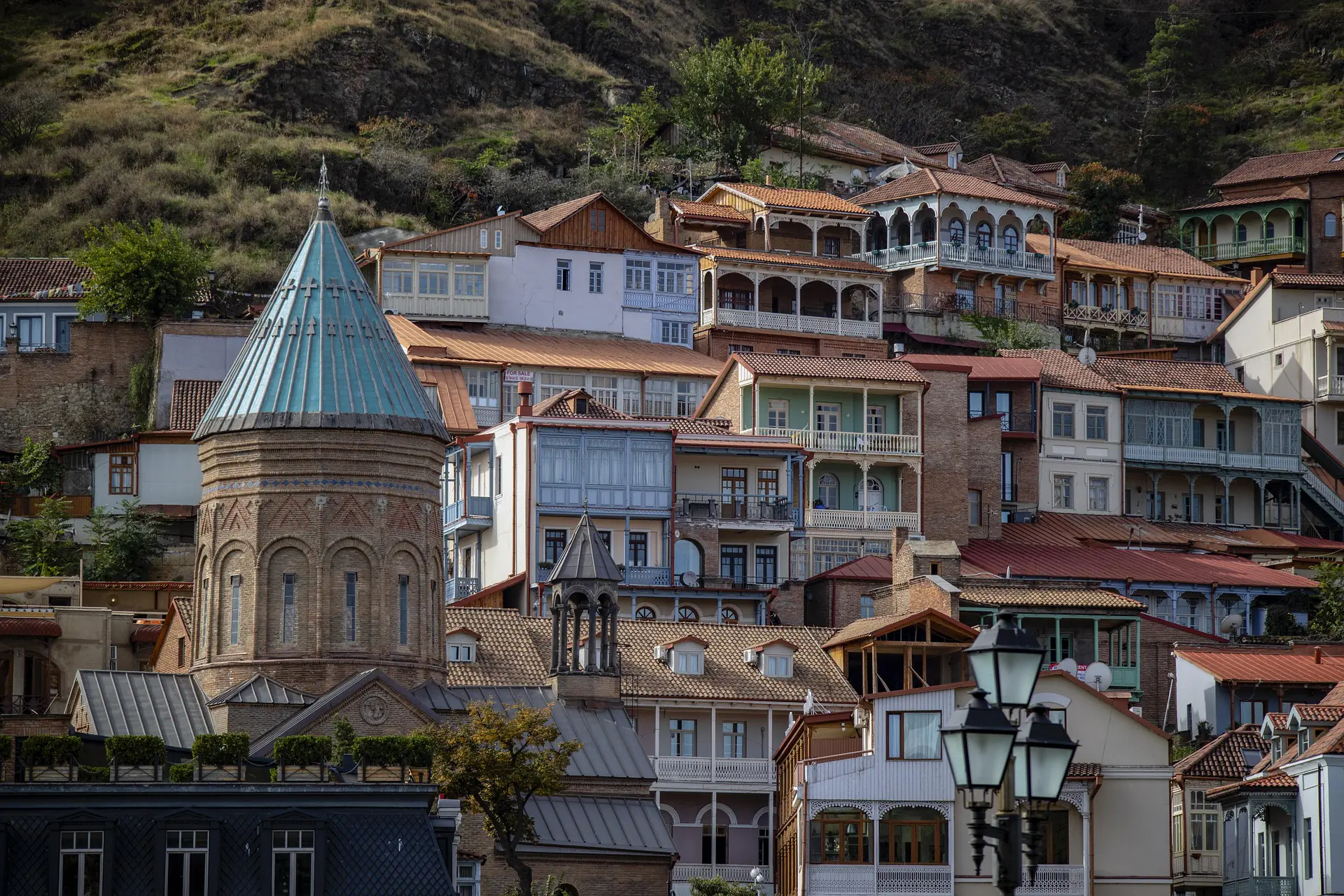 donde dormir en tbilisi