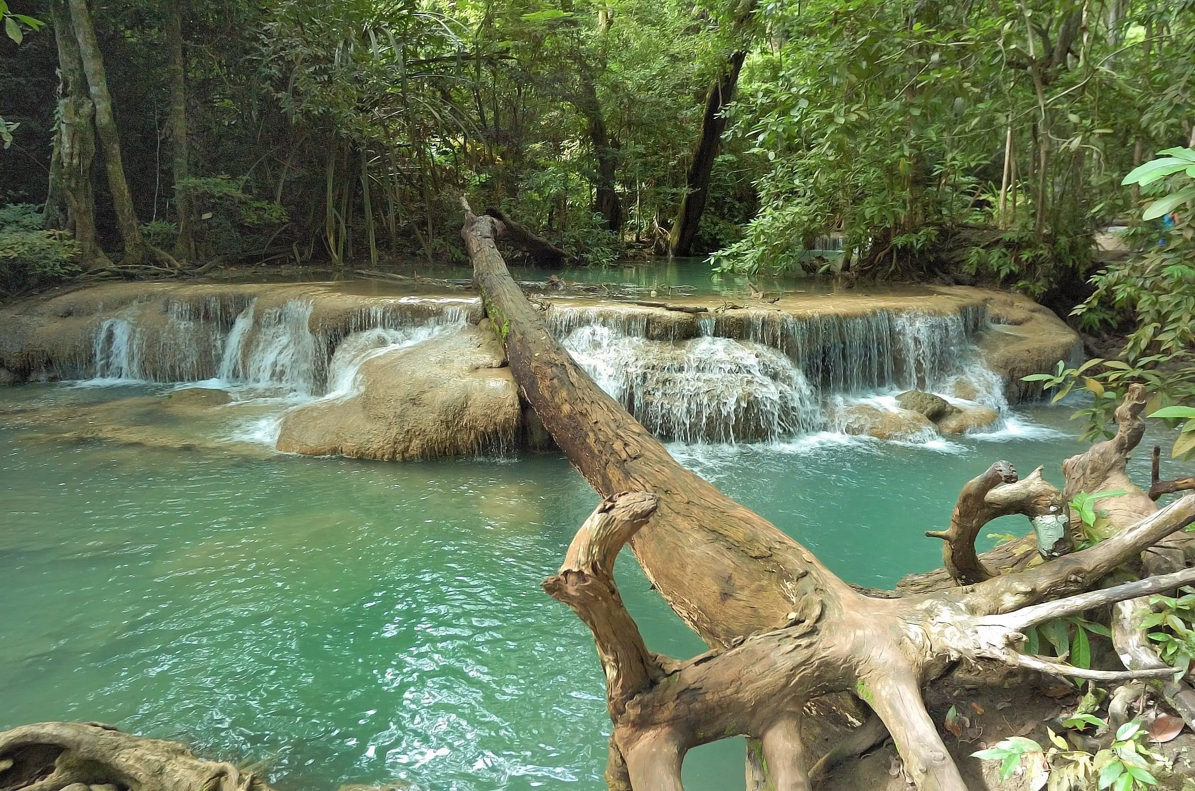 como ir de bangkok a kanchanaburi