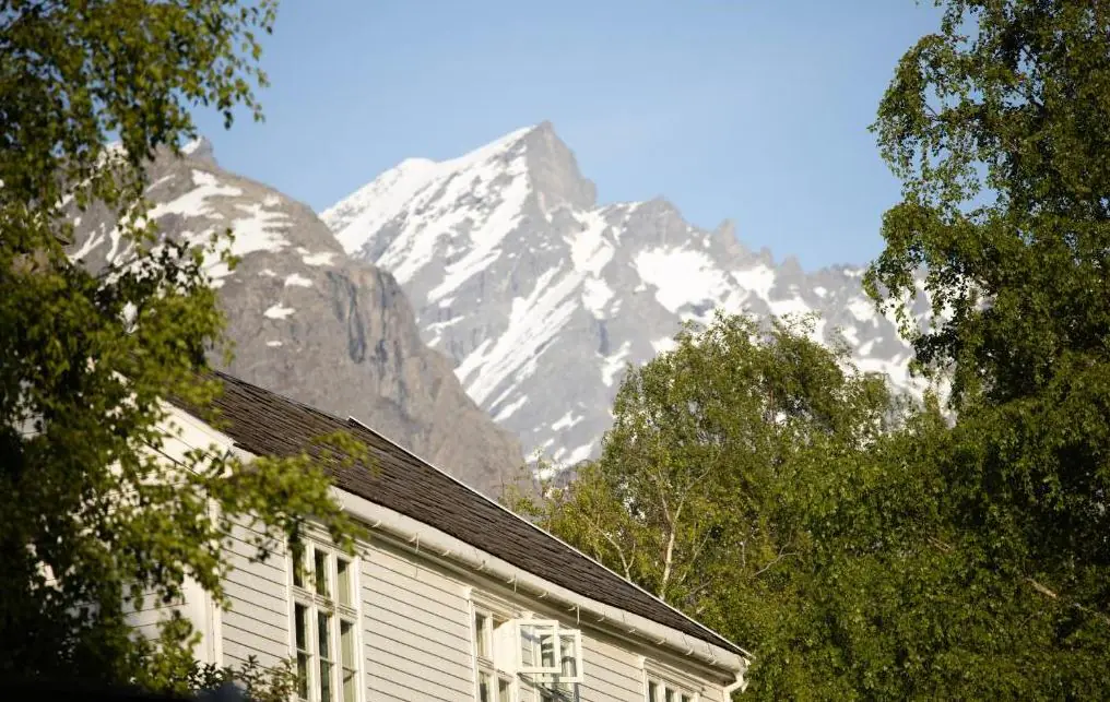 donde dormir en andalsnes noruega